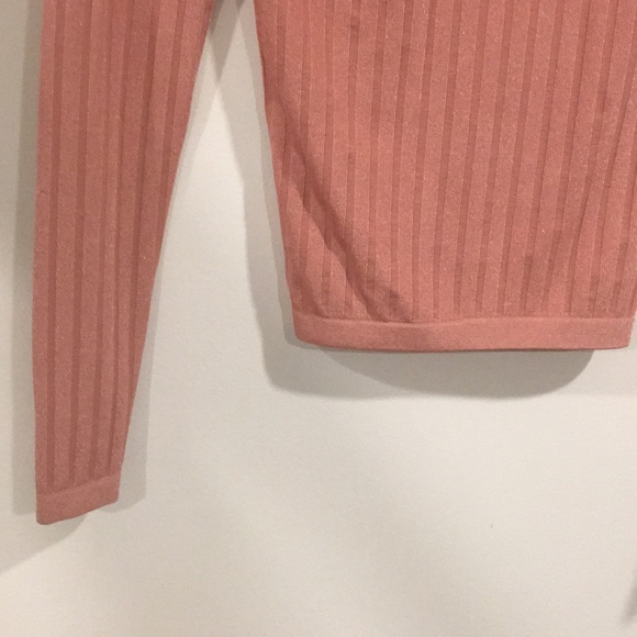 FREE PEOPLE Scoop Neck Shimmer Ribbed Sleeve Top - Picture 9 of 10